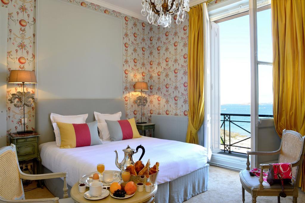 Hotel Villa Reine Hortense Dinard Bagian luar foto